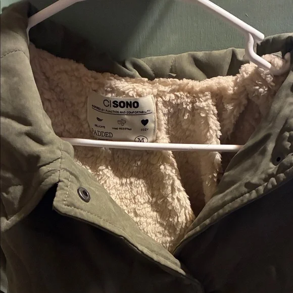 Green jacket - Picture 3 of 3